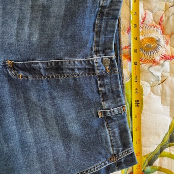 Ruti Barrel Jeans - Picture 2 of 8